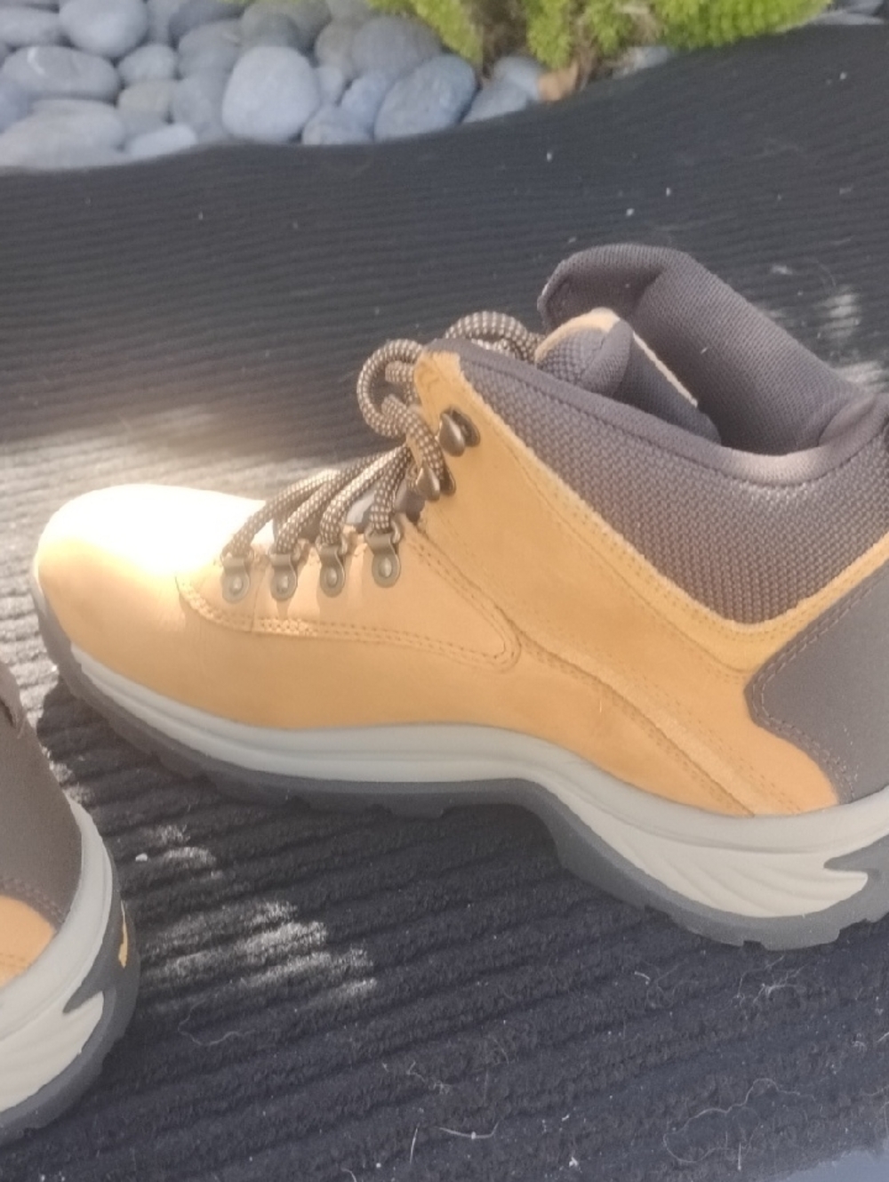 Men's Tan Timberland Boots - Lace-Up Steel Toe Shoes - Picture 3 of 10